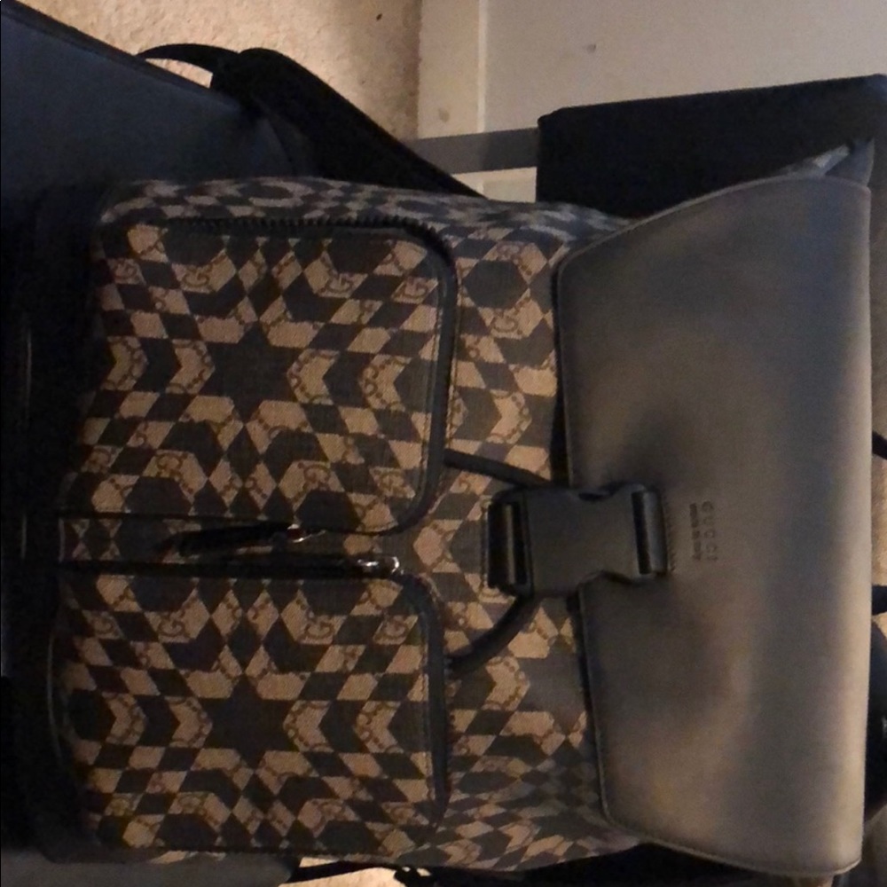 Gucci backpack only used once